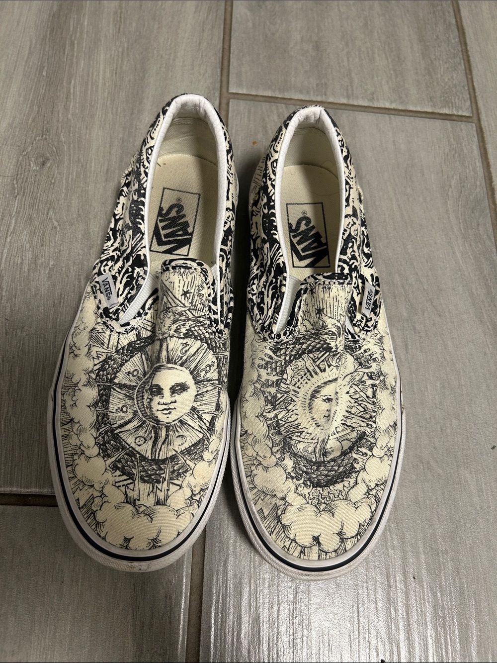 Vans sun and moon slip ons 8.5 women’s 7 men’s